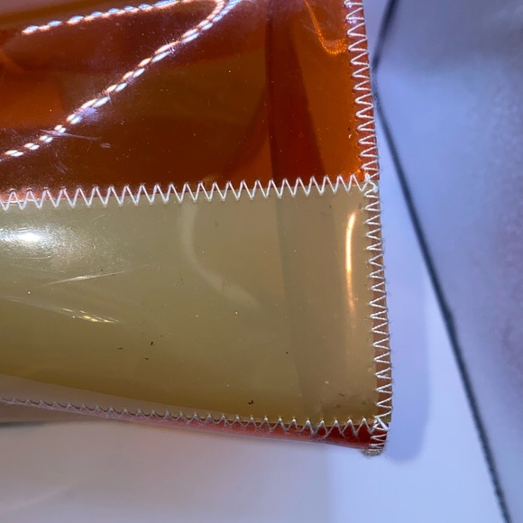 Chanel Rare Chanel Vinyl Unique bag.00-02. Beautiful stitch. Dark is air only. - Picture 4 of 7